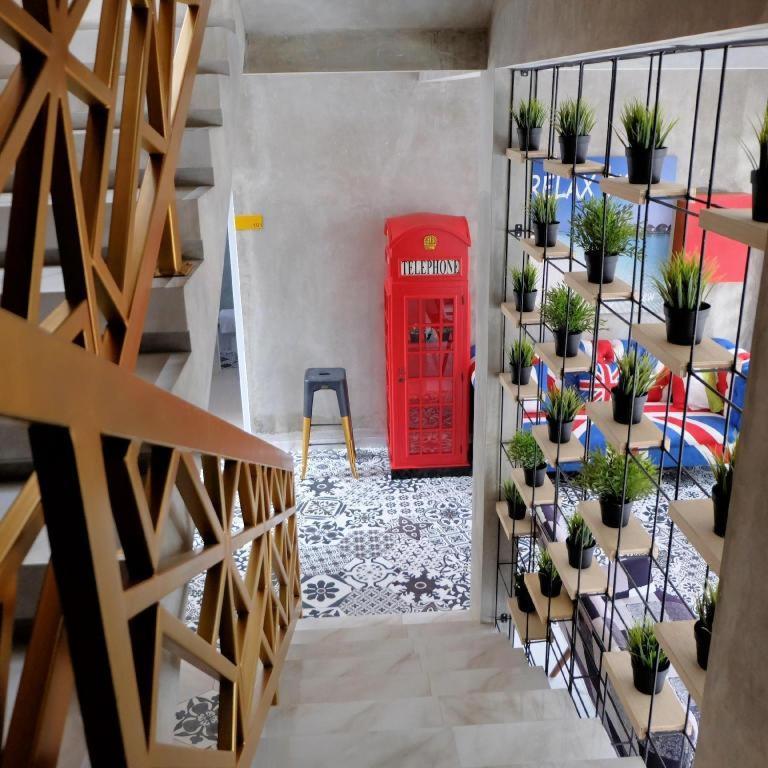 The Batik Bed And Coffee Bandung Hotel Exterior foto
