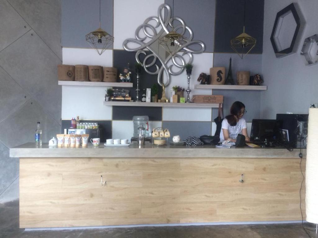 The Batik Bed And Coffee Bandung Hotel Exterior foto
