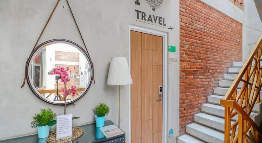 The Batik Bed And Coffee Bandung Hotel Exterior foto