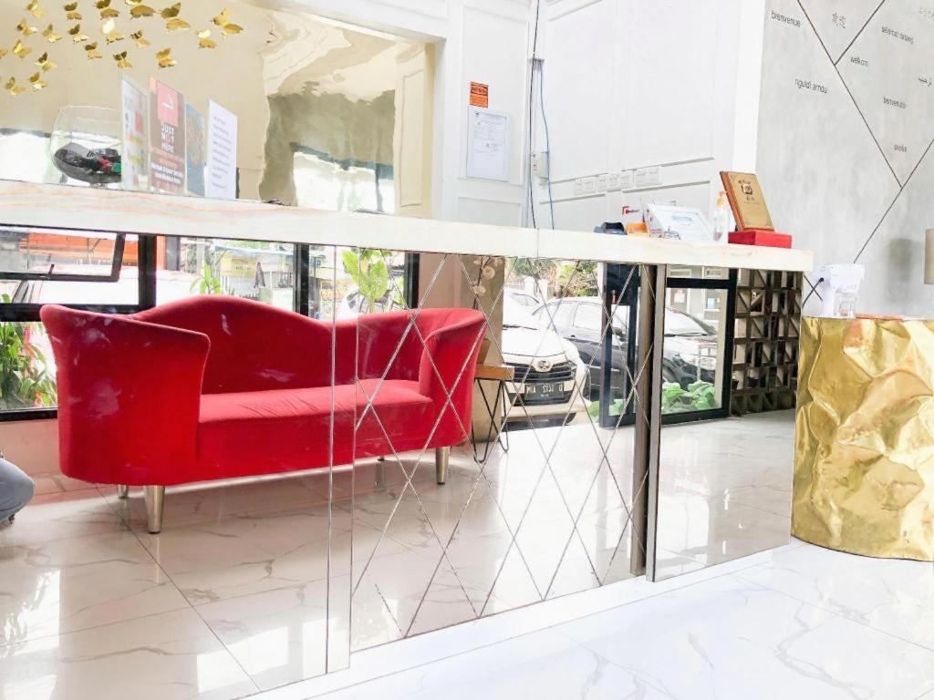 The Batik Bed And Coffee Bandung Hotel Exterior foto